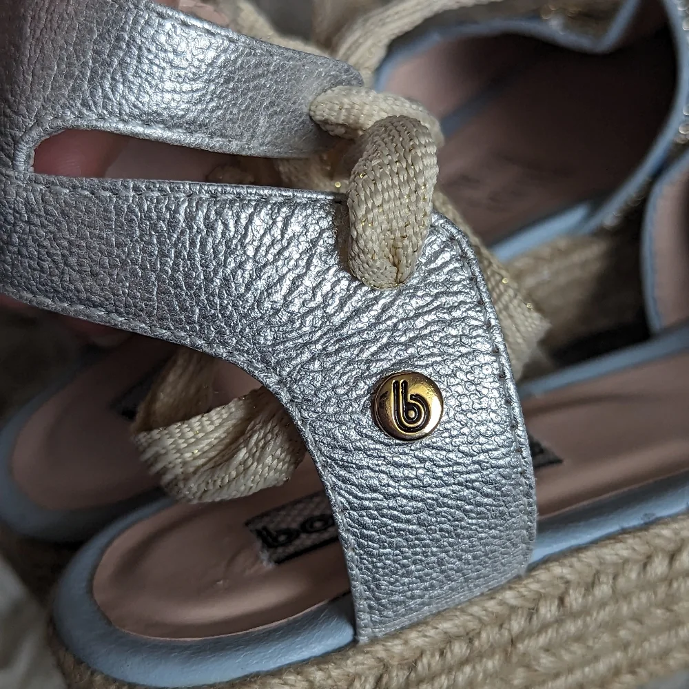 EUC Bon Bonite Embroidered Sequin Espadrilles